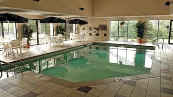 Indoor pool, pool loungers