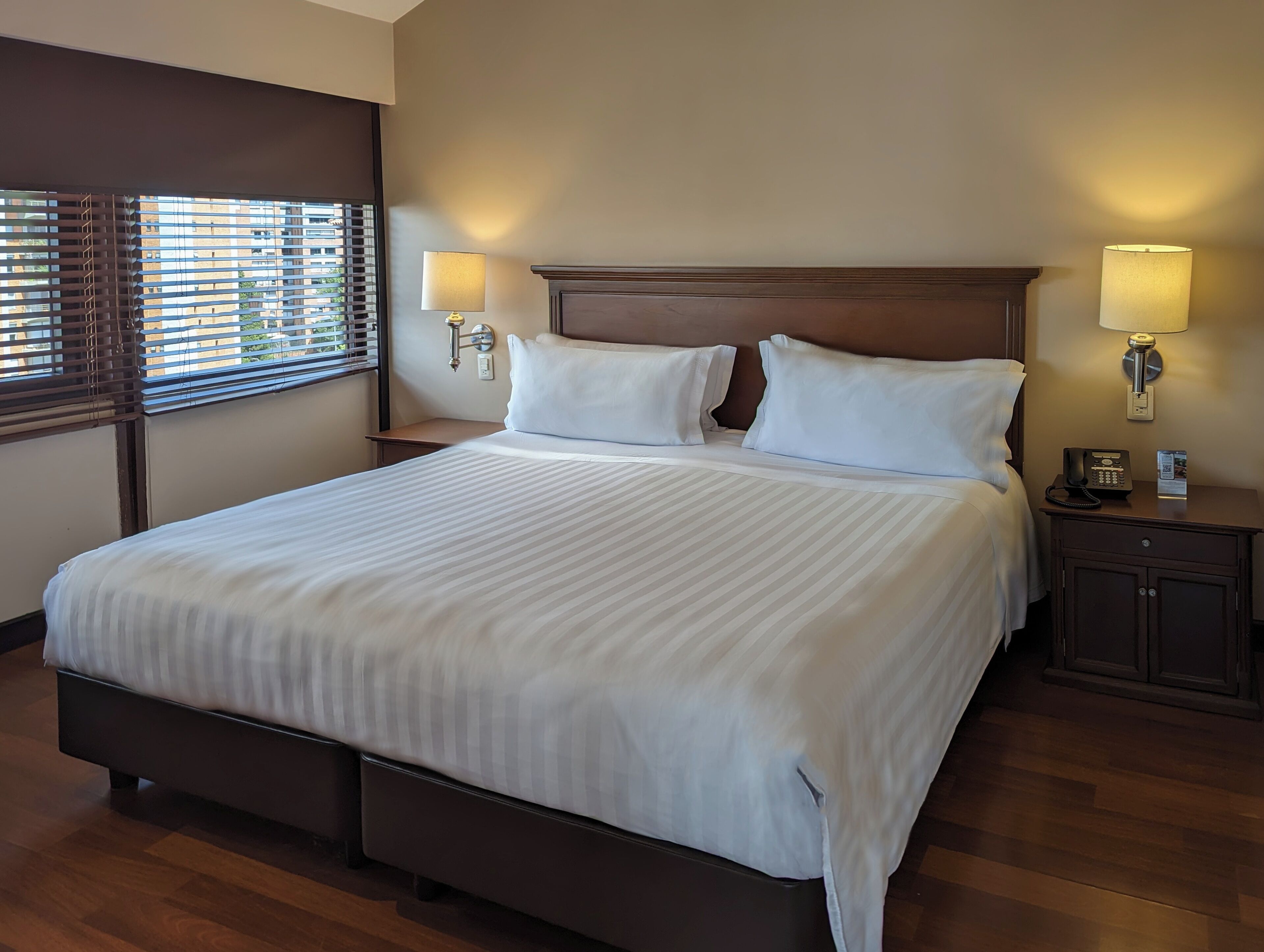 Premium Suite, 1 King Bed (Suite 1 Room King Bed) | Premium bedding, in-room safe, desk, blackout drapes