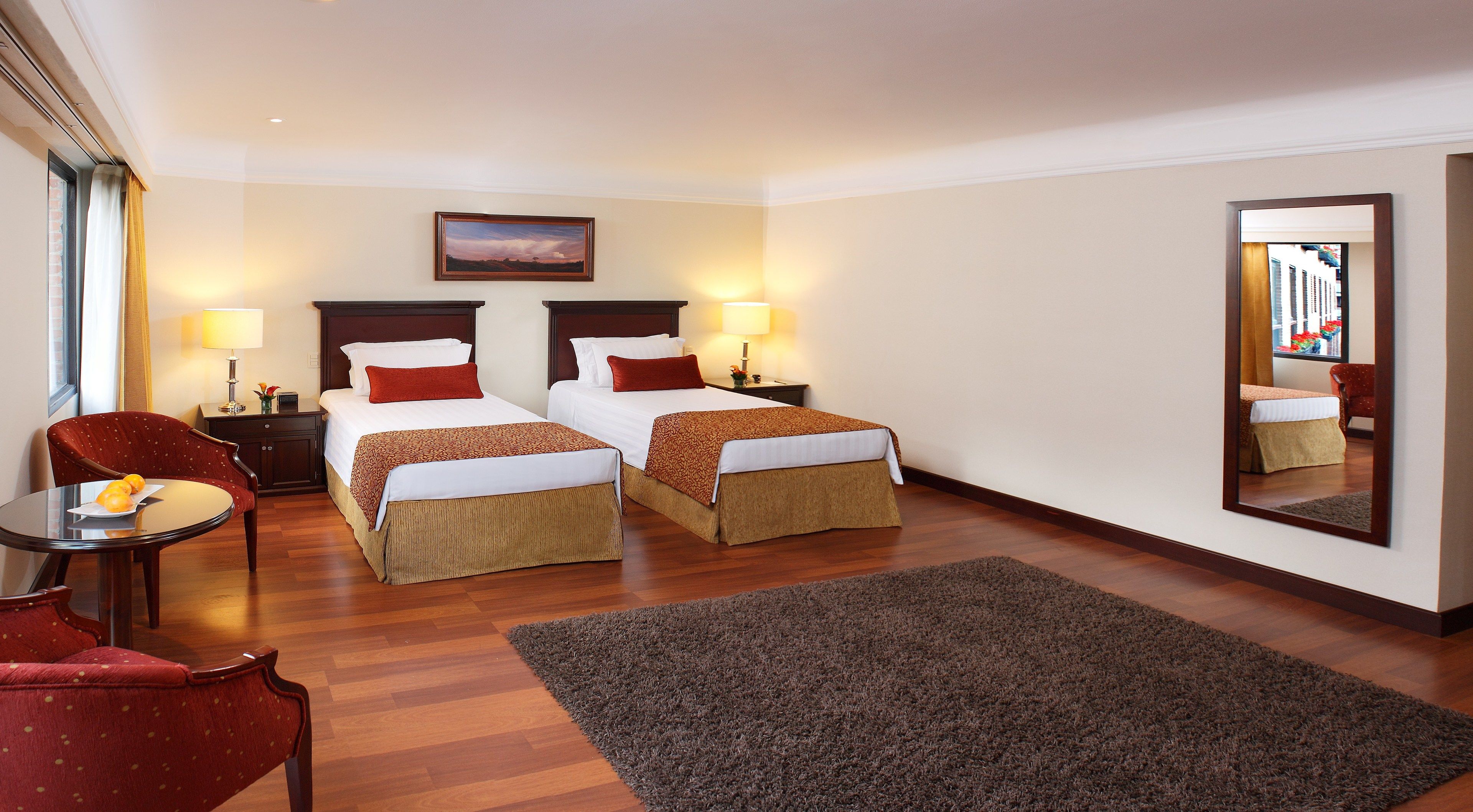 Premium bedding, in-room safe, desk, blackout drapes