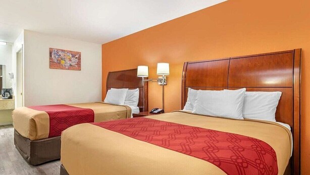 High-speed internet, alarm clocks - Americas Best Value Inn & Suites (Searcy)