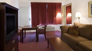 Living area - Americas Best Value Inn & Suites (Searcy)