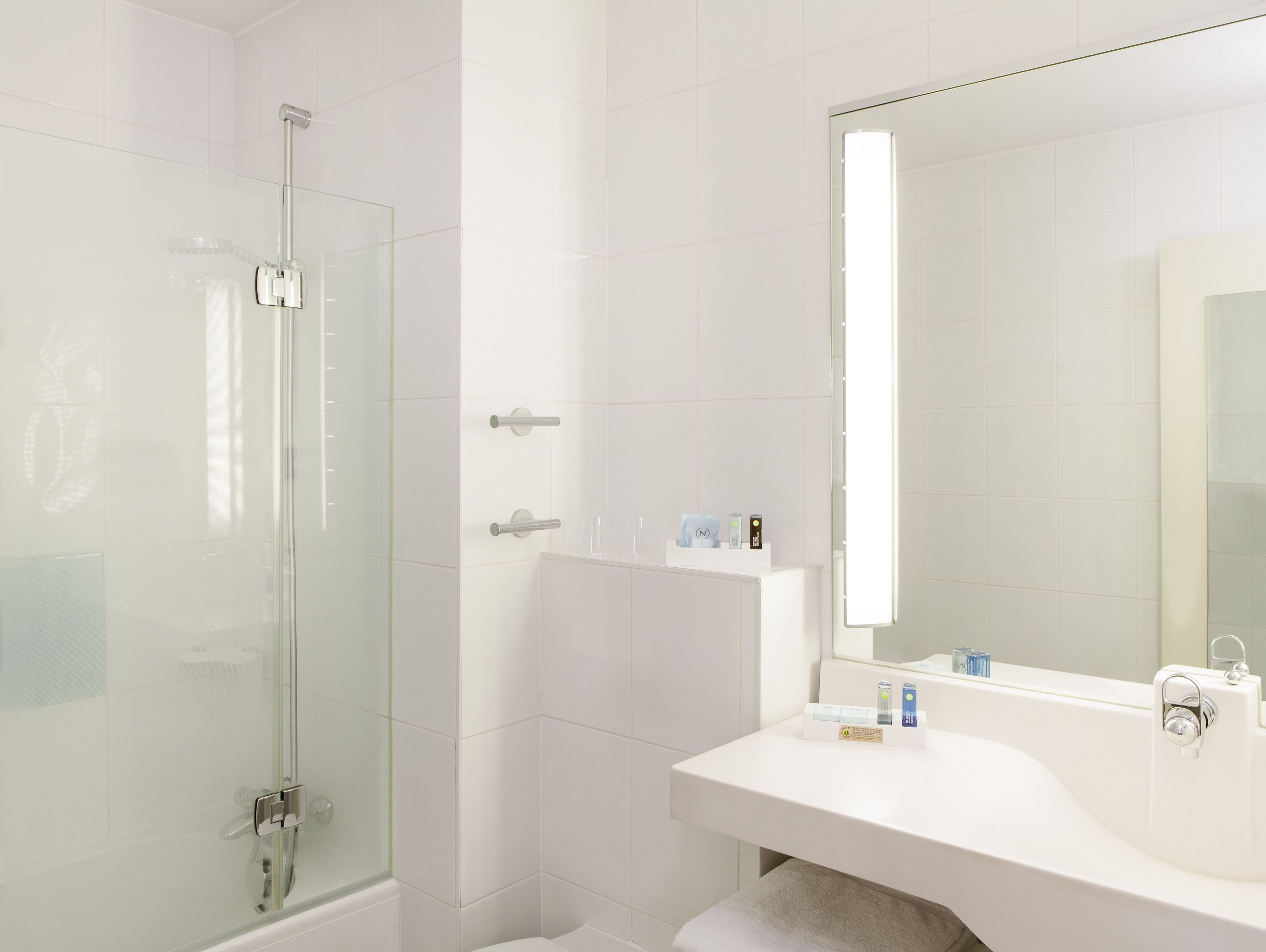 Superior kamer, 1 kingsize bed | Badkamer |  milieuvriendelijk toiletgerief, een haardroger, handdoeken