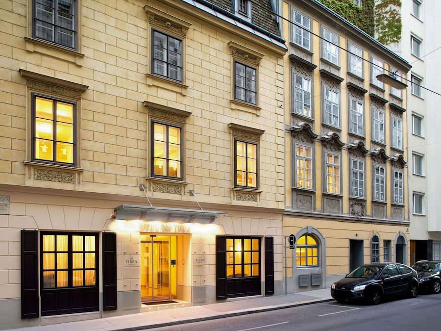 EntrĂ©e de lâhĂ©bergement