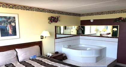 Norwood Inn and Suites Worthington