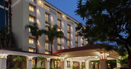 Embassy Suites by Hilton Arcadia Pasadena Area