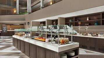 Free daily cooked-to-order breakfast