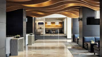 2 restaurants, breakfast, lunch, dinner served; American cuisine