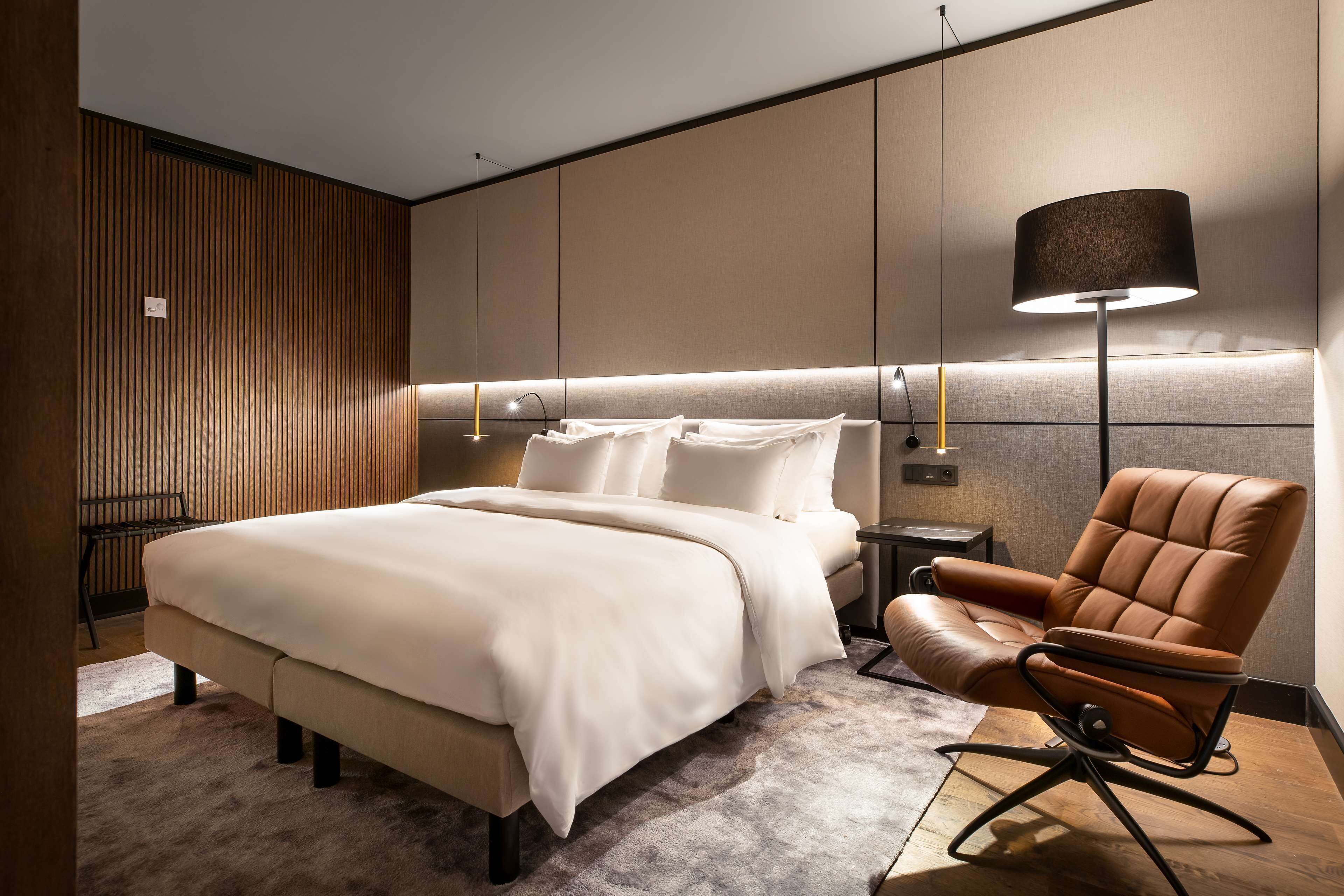 Premium bedding, minibar, in-room safe, desk