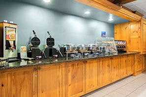 Free daily continental breakfast