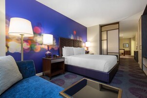 Premium bedding, Tempur-Pedic beds, in-room safe, desk