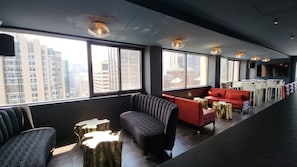 2 restaurants; breakfast and dinner served  - The Chicago Hotel Collection - Magnificent Mile (Chicago)