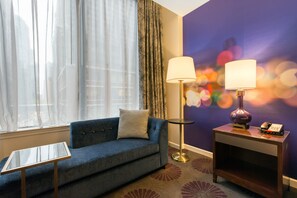 평면 TV, 넷플릭스, 훌루, iPod 도킹 스테이션