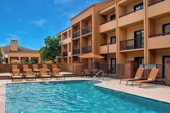 Alberca al aire libre 