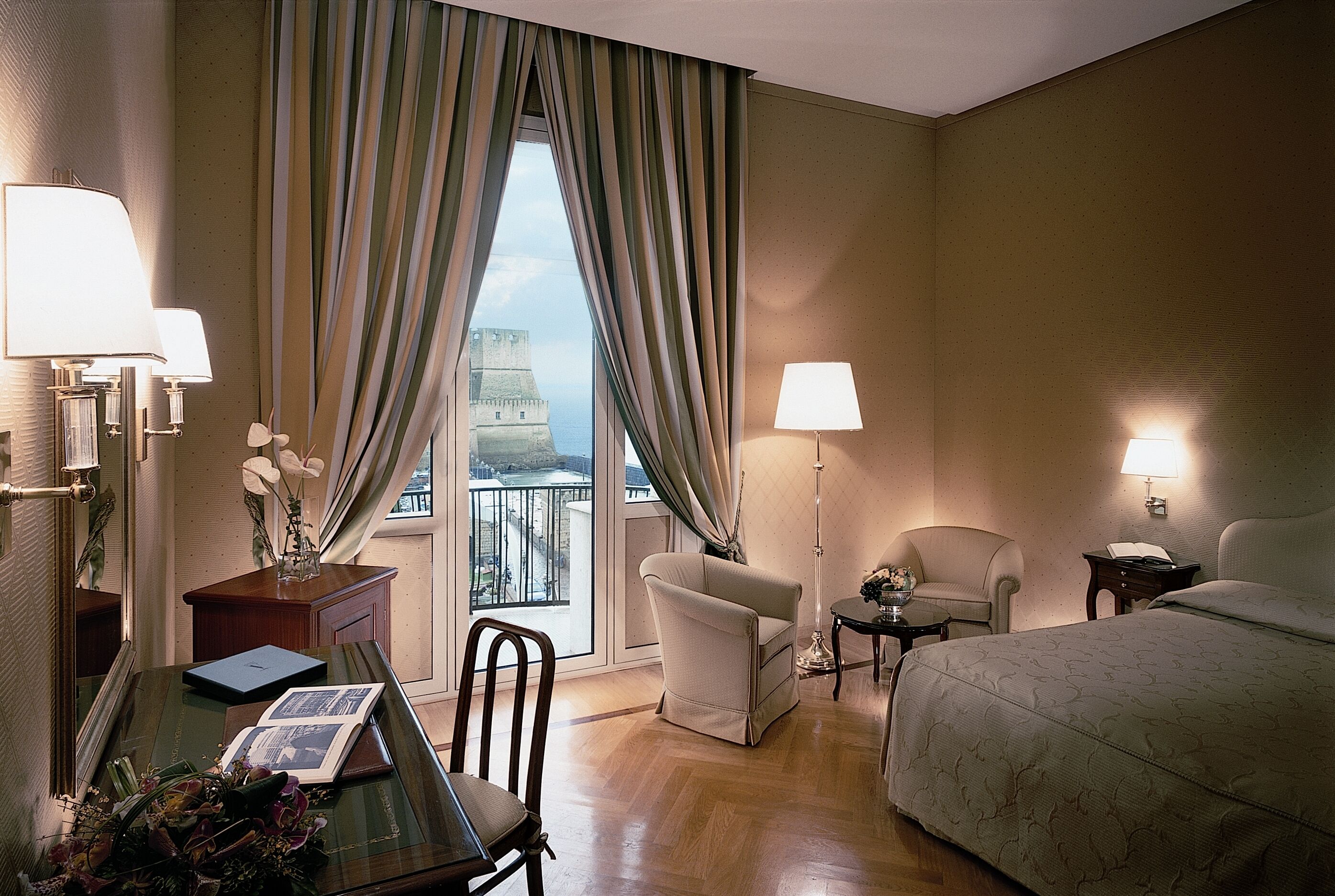 Premium bedding, minibar, in-room safe, desk