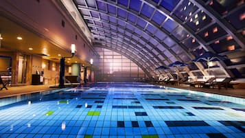 Indoor pool, outdoor pool