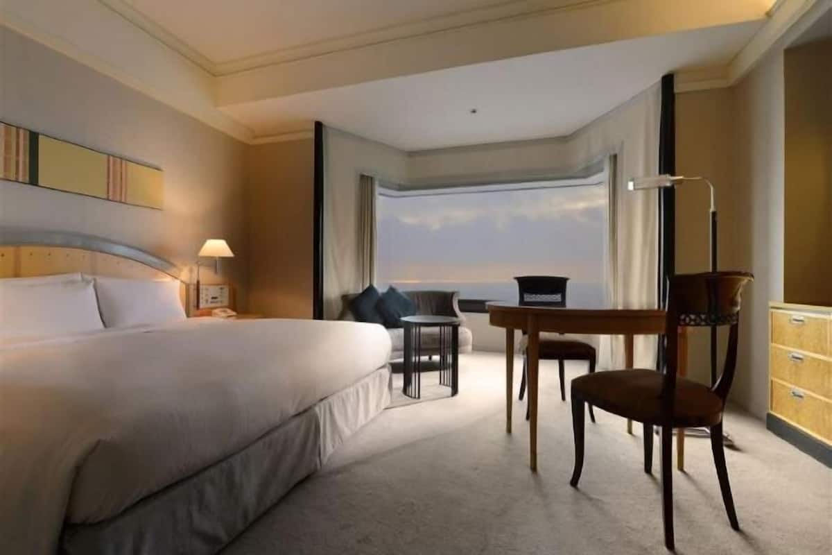1 Schlafzimmer, hochwertige Bettwaren, Daunenbettdecken, Zimmersafe