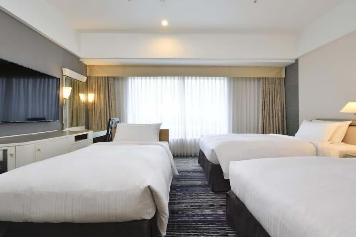 1 Schlafzimmer, hochwertige Bettwaren, Daunenbettdecken, Zimmersafe