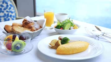 Café da manhã com buffet todos os dias (JPY 5000 por pessoa)