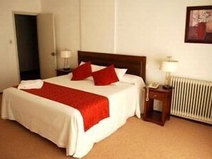 Classic Room | Minibar, in-room safe, free WiFi