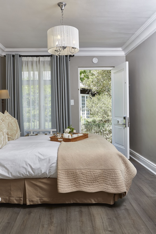 Double Room (Petit Classic) | 1 bedroom, in-room safe, desk, blackout drapes