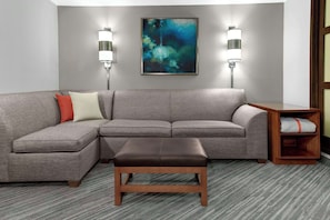 Premium bedding, in-room safe, desk, blackout drapes