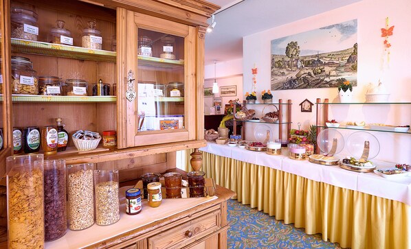 Petit-déjeuner buffet compris tous les jours