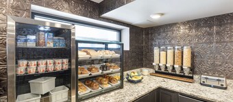 Best Western Plus Milwaukee West