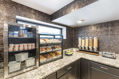 Best Western Plus Milwaukee West