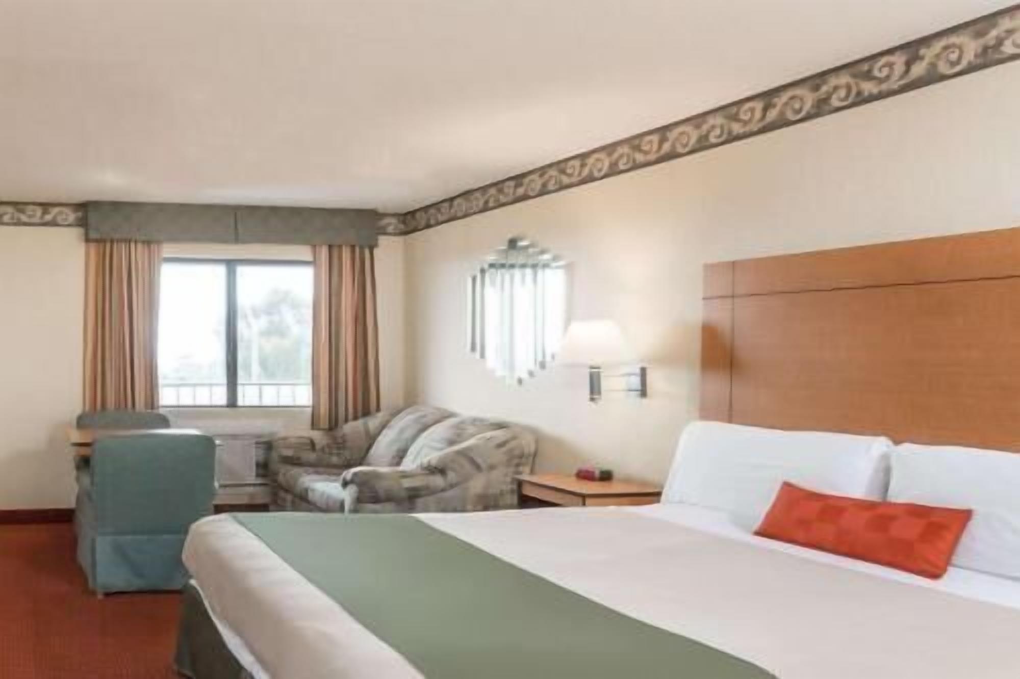 In-room safe, desk, iron/ironing board, free cribs/infant beds