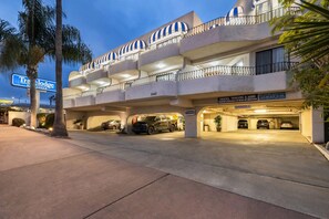 Exterior - Travelodge by Wyndham San Clemente Beach (San Clemente)