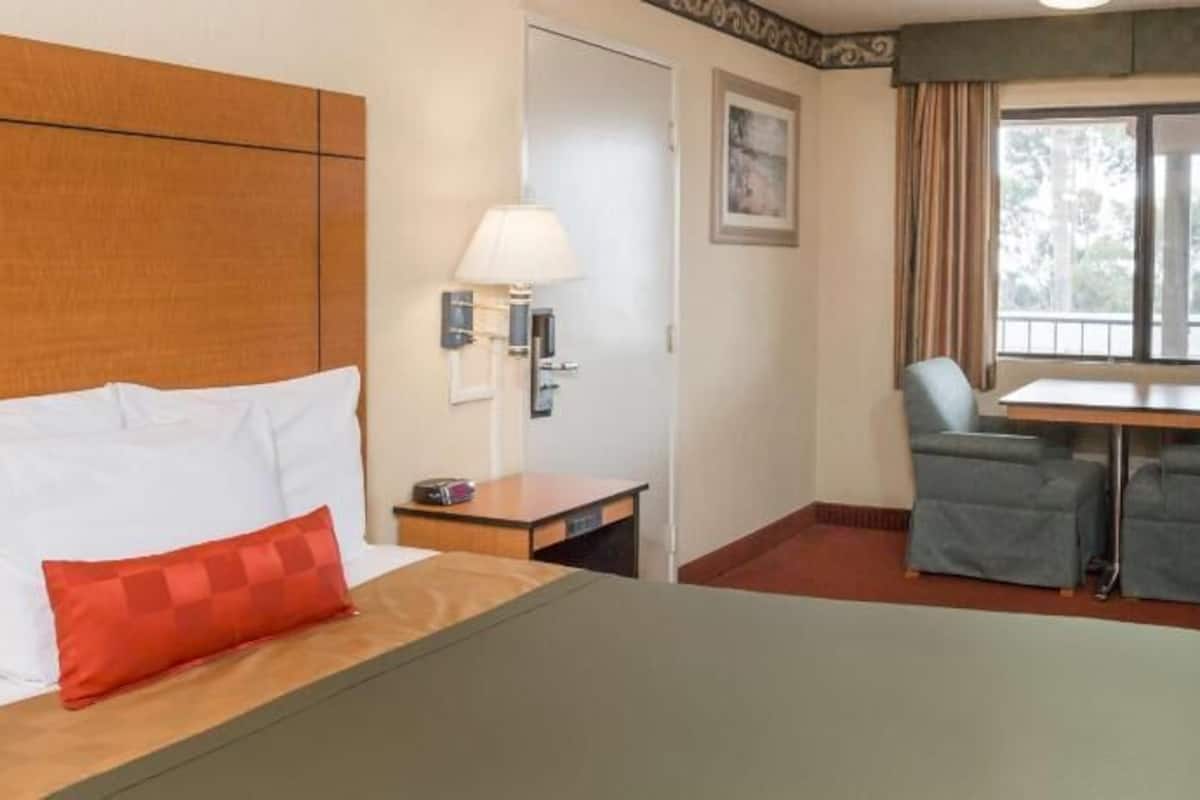 In-room safe, desk, iron/ironing board, free cribs/infant beds