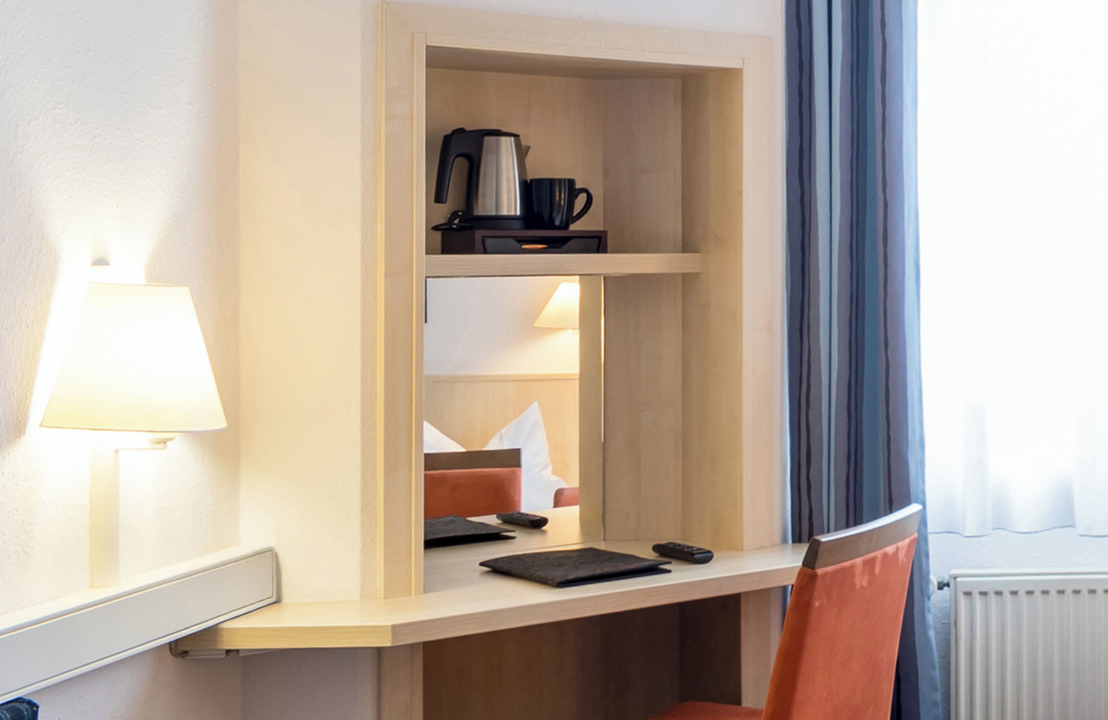 Hypo-allergenic bedding, in-room safe, desk, soundproofing