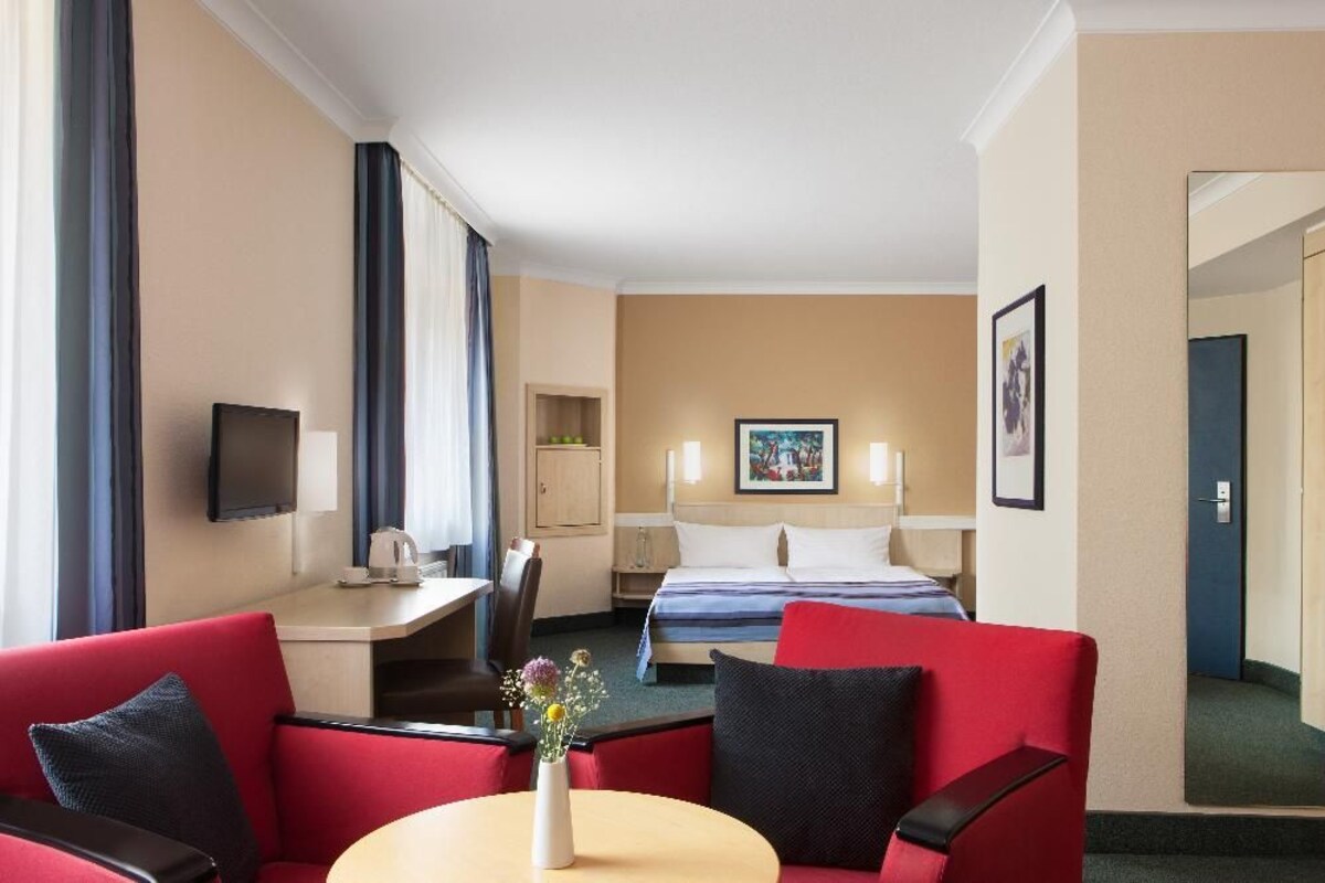 Hypo-allergenic bedding available, minibar, in-room safe, desk