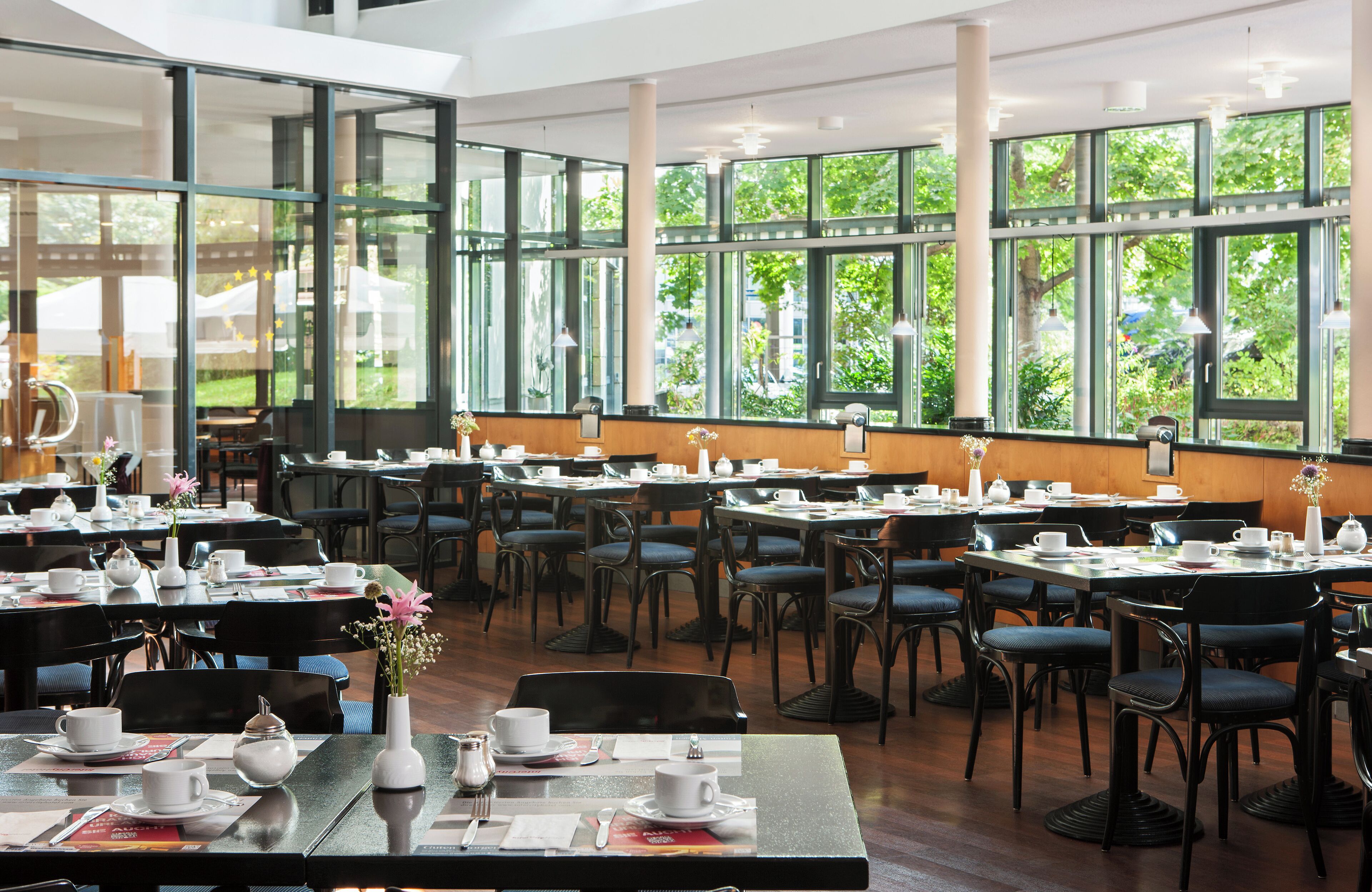 Daily buffet breakfast (EUR 19 per person)