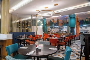 Daily buffet breakfast (GBP 21.50 per person)