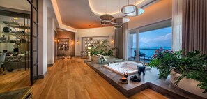 Ocean Suite (Urban Chic Lounge Access) | 1 Schlafzimmer, hochwertige Bettwaren, Minibar, Zimmersafe
