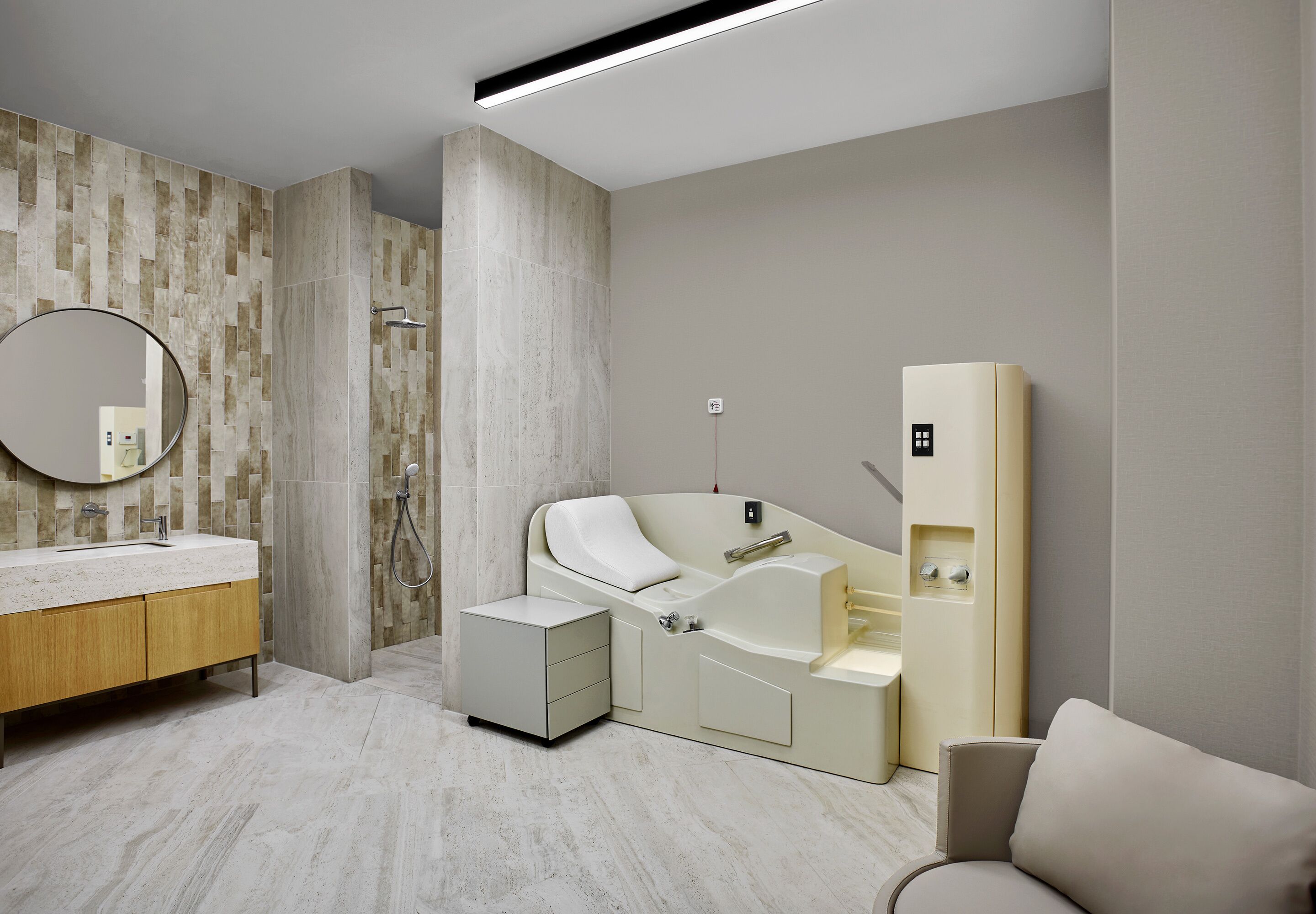 couples treatment room(s), sauna, hot tub, steam room, body treatments