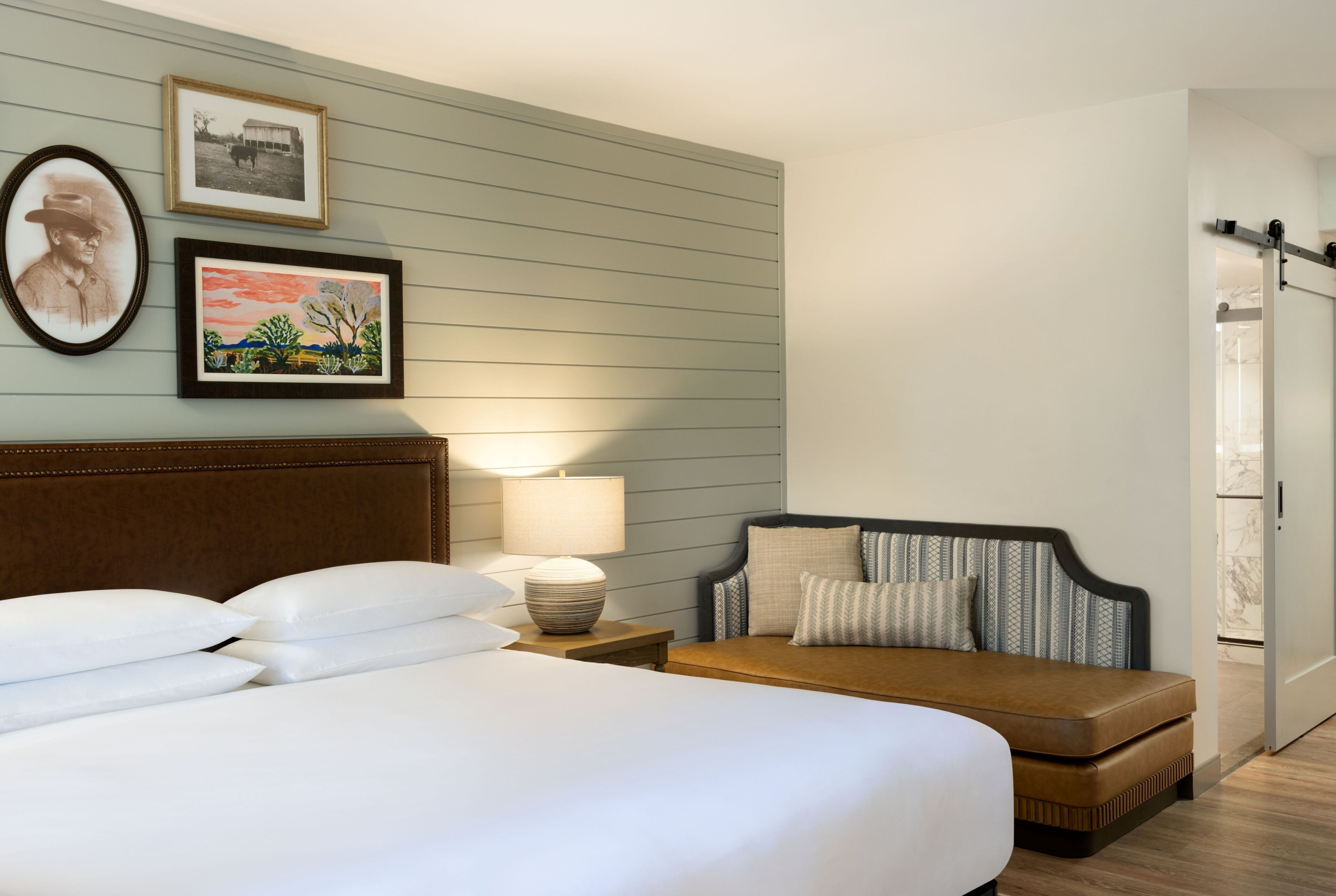 Room, 1 King Bed (Retreat Floor) | Premium bedding, pillowtop beds, in-room safe, desk