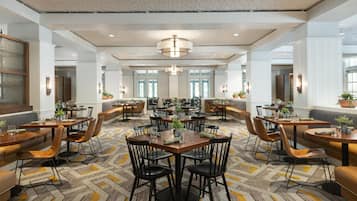5 restaurants; breakfast, lunch and dinner served