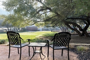 Children’s play area – outdoor