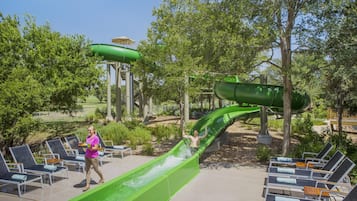 3 outdoor pools, pool cabanas (surcharge), pool loungers