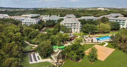 Hyatt Regency Hill Country Resort & Spa
