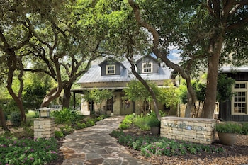 Body treatments, aromatherapy, deep-tissue massages, sports massages at Hyatt Regency Hill Country Resort and Villas