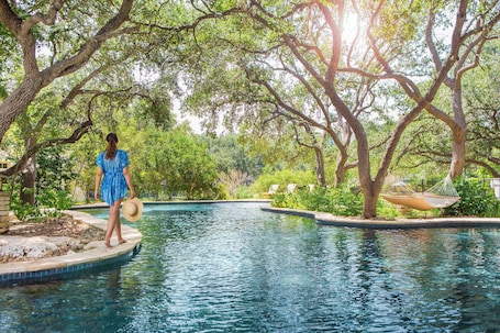 3 outdoor pools, cabanas (surcharge), sun loungers