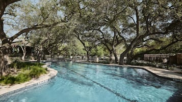 3 outdoor pools, cabanas (surcharge), sun loungers