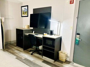 Chambre, 1 grand lit, accessible aux personnes à mobilité réduite, non-fumeur