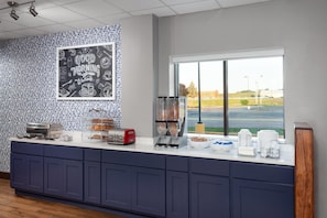 Free daily continental breakfast