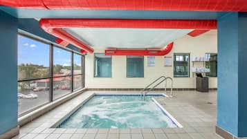 Indoor spa tub