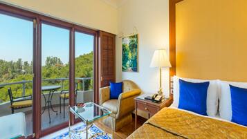 1 bedroom, premium bedding, minibar, in-room safe
