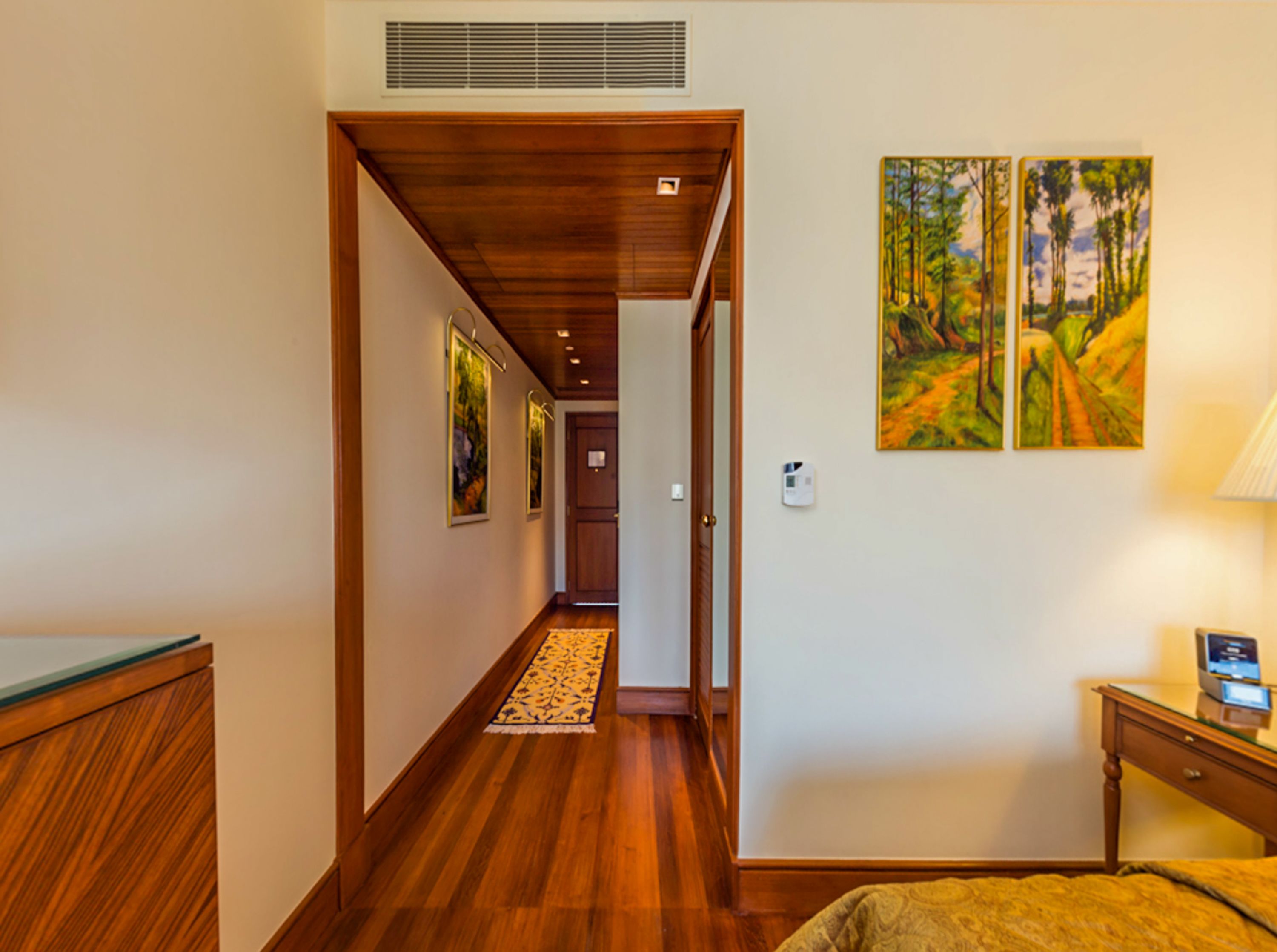 1 bedroom, premium bedding, minibar, in-room safe